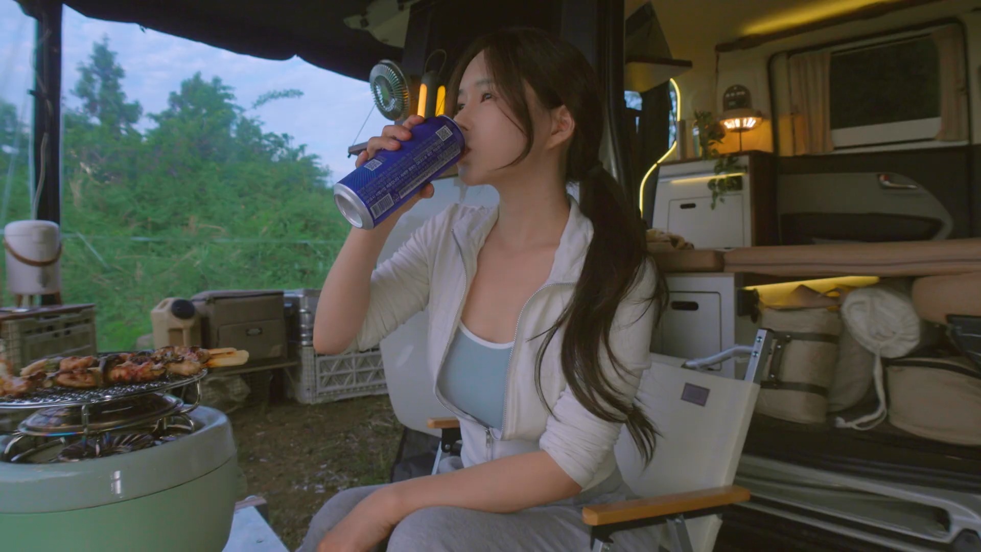 聚焦摆拍、编造、仿冒、低俗、炒作等突出问题 一批短视频账号被严处